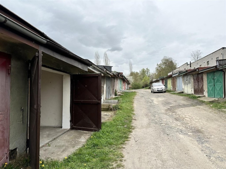 Prodej přízemní řadové garáže, Růžová, Děčín III - Staré Město