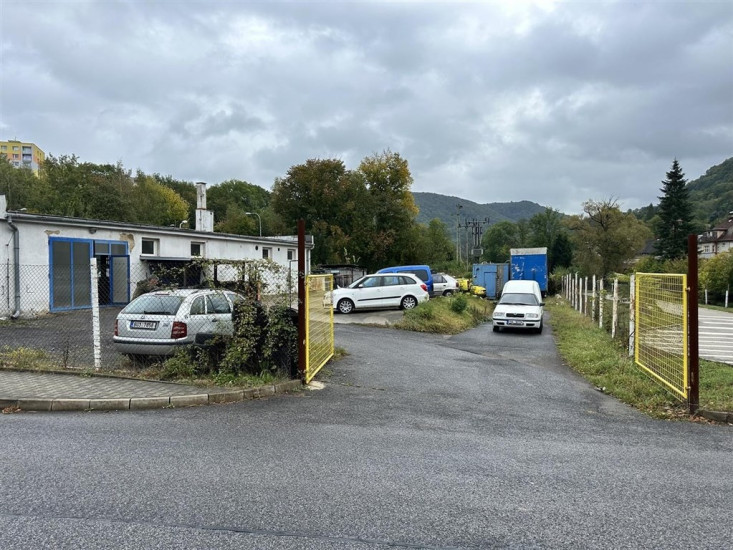 Výrobní objekt - autoservis a autoopravna, Březiny, Děčín XXVII - Březiny