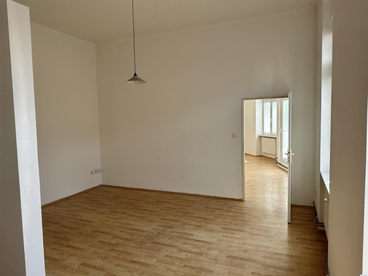 Pronájem bytu 2+KK s balkonem (67 m2), OV, náměstí Svobody, Děčín I - Děčín