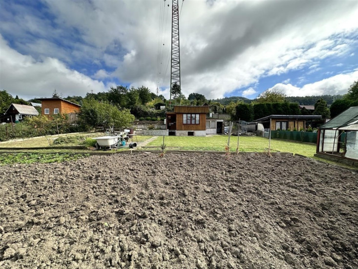 Zahrada s chatou (632 m2), kolonie Pod Chlumem, Děčín III - Staré Město