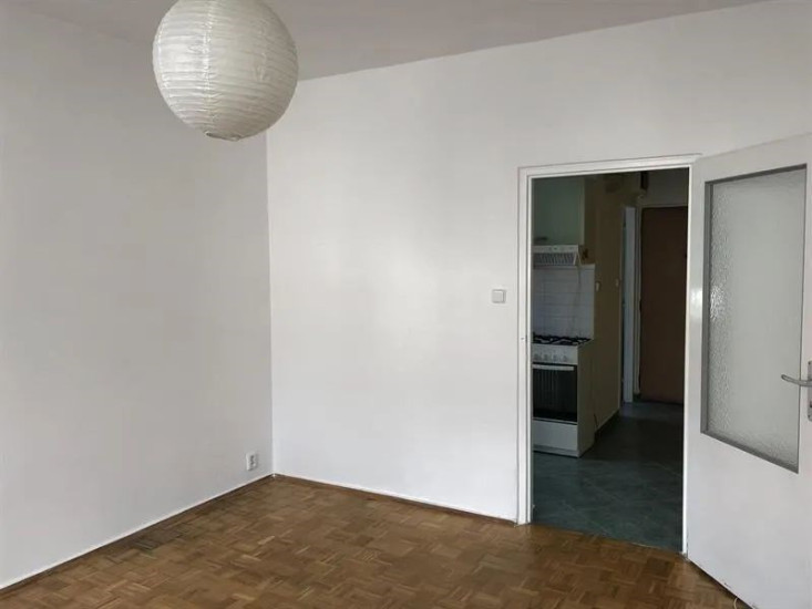 Pronájem bytu 1+kk s lodžií  (25,6 m2), OV, Duchcovská 224, Děčín I - Děčín