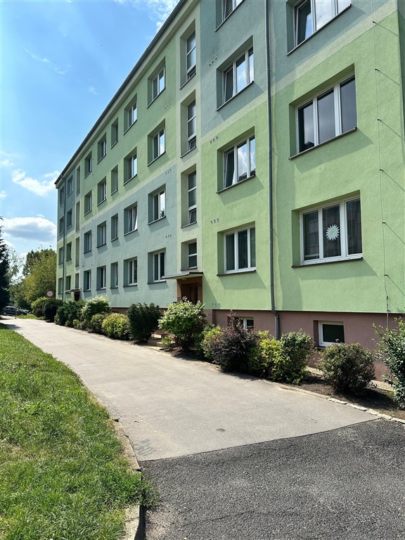 Pronájem bytu 1+1 ve sníženém přízemí (33 m2), OV, Přímá, Děčín XXXII - Boletice nad Labem 