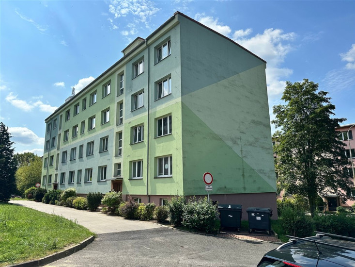 Pronájem bytu 1+1 ve sníženém přízemí (33 m2), OV, Přímá, Děčín XXXII - Boletice nad Labem 