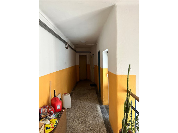Pronájem podkrovního bytu 2+1 (65 m2), OV, Revoluční náměstí, Děčín IV - Podmokly