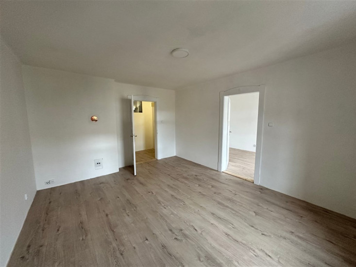 Pronájem bytu 2+1 (54 m2) se společnou zahradou, Žerotínova, Děčín III - Staré Město 