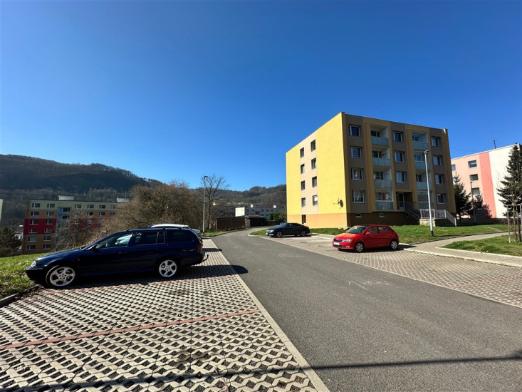 Byt 3+1 s lodžií (66,4 m2), OV, Březiny, Děčín XXVII - Březiny