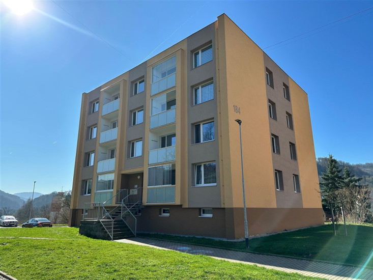 Byt 3+1 s lodžií (66,4 m2), OV, Březiny, Děčín XXVII - Březiny