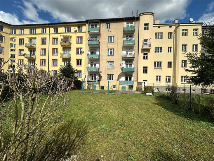 Byt 2+1 (71,4 m2), OV, s balkonem a zahradou, Čsl. armády, Děčín I - Děčín