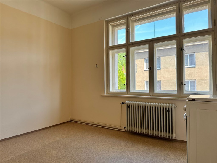 Byt 5+1 (140 m2) se společnou zahradou, Čsl. armády, Děčín I - Děčín