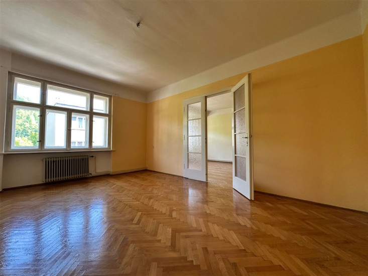 Byt 5+1 (140 m2) se společnou zahradou, Čsl. armády, Děčín I - Děčín