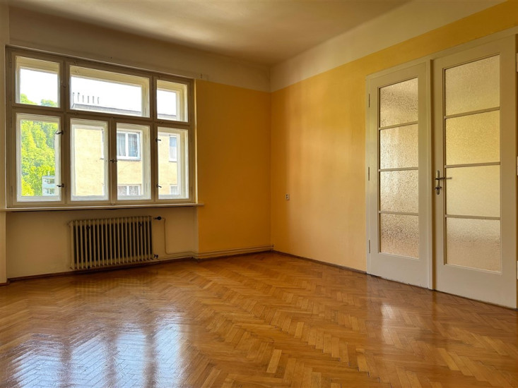 Byt 5+1 (140 m2) se společnou zahradou, Čsl. armády, Děčín I - Děčín