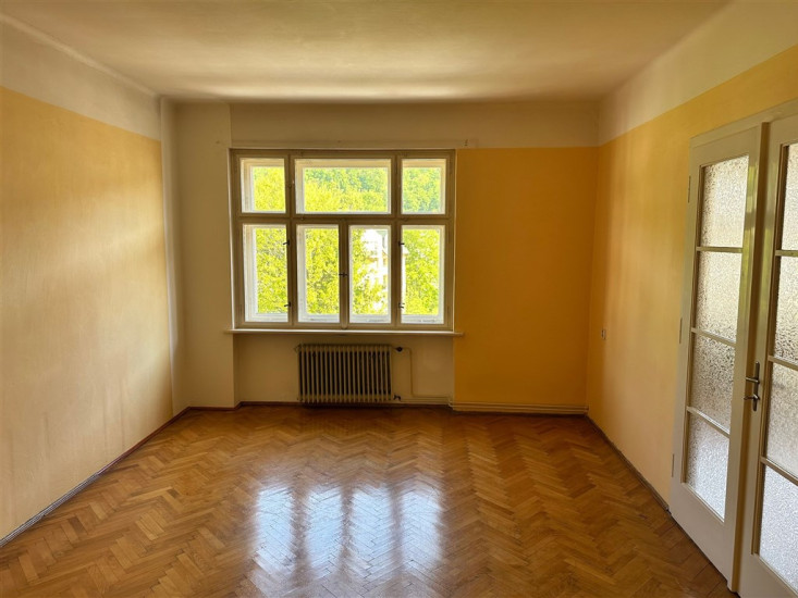 Byt 5+1 (140 m2) se společnou zahradou, Čsl. armády, Děčín I - Děčín