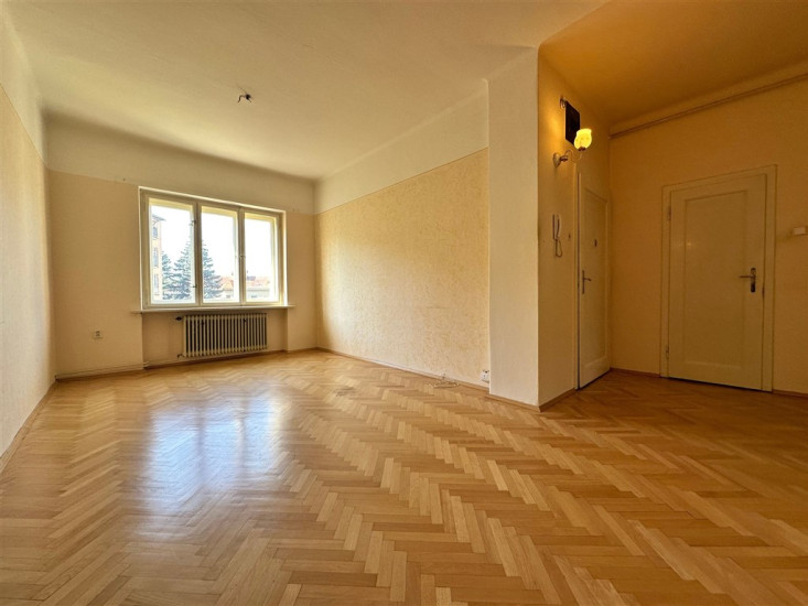 Byt 5+1 (140 m2) se společnou zahradou, Čsl. armády, Děčín I - Děčín