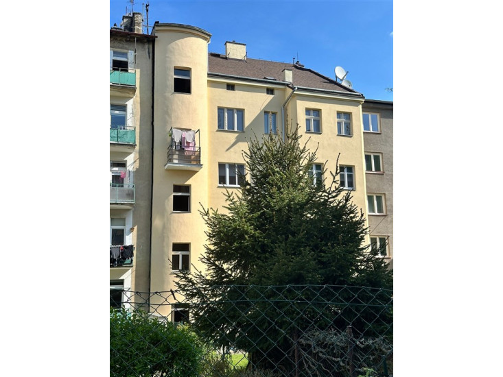 Byt 5+1 (140 m2) se společnou zahradou, Čsl. armády, Děčín I - Děčín