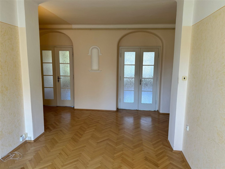 Byt 5+1 (140 m2) se společnou zahradou, Čsl. armády, Děčín I - Děčín