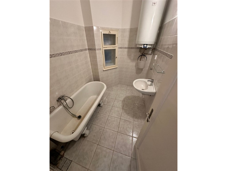 Byt 5+1 (140 m2) se společnou zahradou, Čsl. armády, Děčín I - Děčín