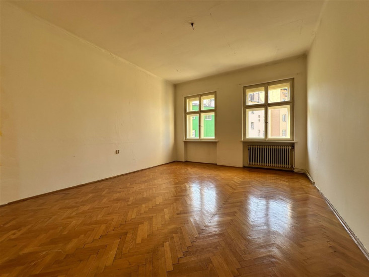 Byt 5+1 (140 m2) se společnou zahradou, Čsl. armády, Děčín I - Děčín
